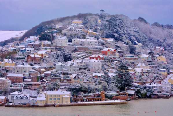 19 March 2018 - 08-23-27.jpg
Kingswear looking striking in the snow (this is a mighty rare occasion when I used the saturation button)
#KingswearSnow #DartmouthSnow